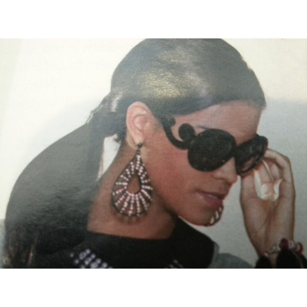 2 SUNGLASSES SHADES SUNNIES SUMMER SALE  - 126
